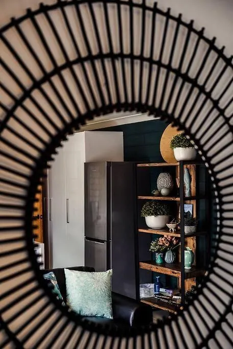 Hobart Avenue Apartments The Nook